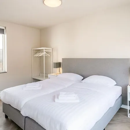 With Sea View And Parking In Daire