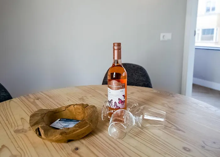 With Sea View And Parking In شقة كاتفايك أن زي