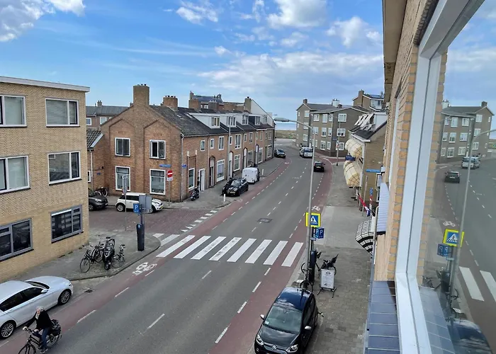 With Sea View And Parking In كاتفايك أن زي