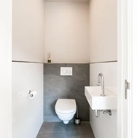 With Sea View And Parking In Apartamento Katwijk aan Zee