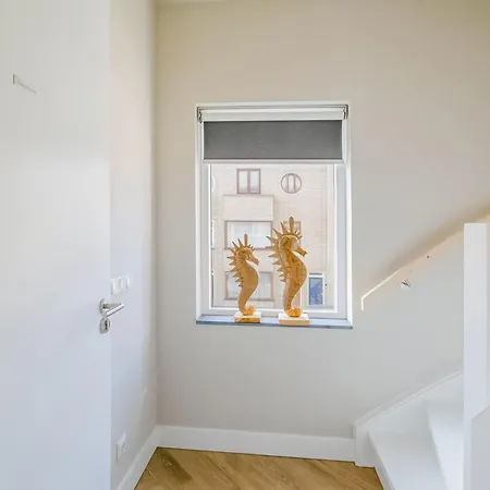 With Sea View And Parking In Apartamento Katwijk aan Zee