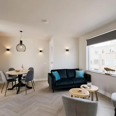 Apartamento With Sea View And Parking In