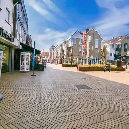 Apartamento With Sea View And Parking In *