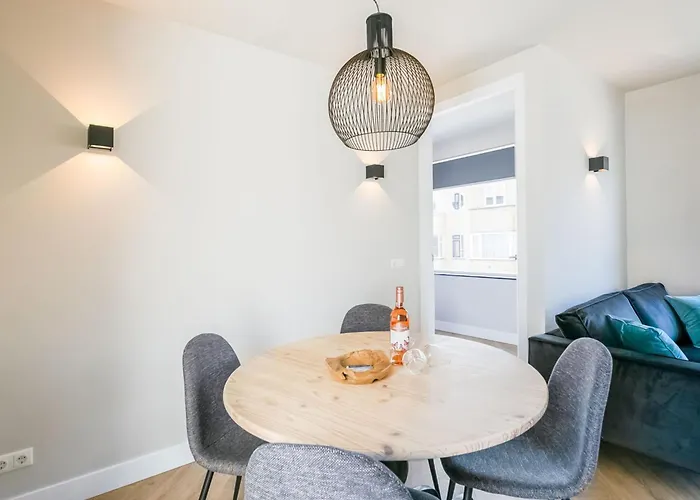 With Sea View And Parking In Apartman *