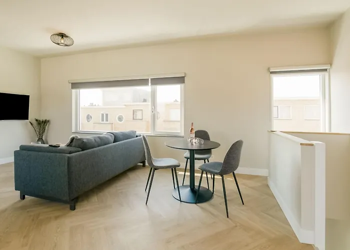 Apartman With Sea View And Parking In *