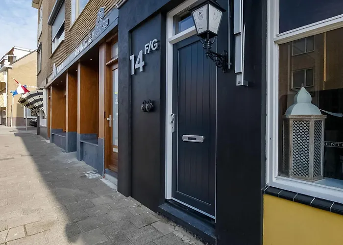 Apartman With Sea View And Parking In