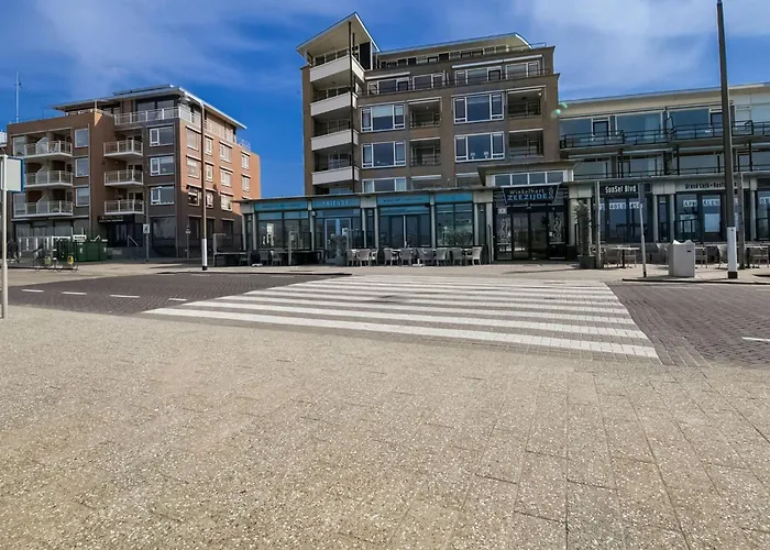 With Sea View And Parking In Katwijk aan Zee